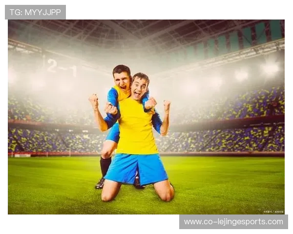 当红足球球星齐聚综艺绿茵场激情对决展现球技与魅力