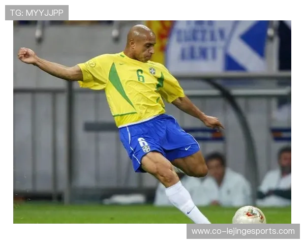 球星如何踢出完美弧线球技巧解析与训练方法分享